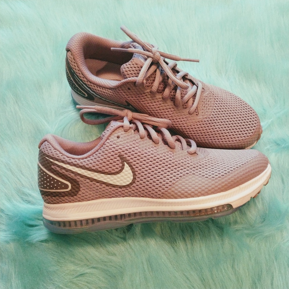 NEW Nike Zoom All Out 2